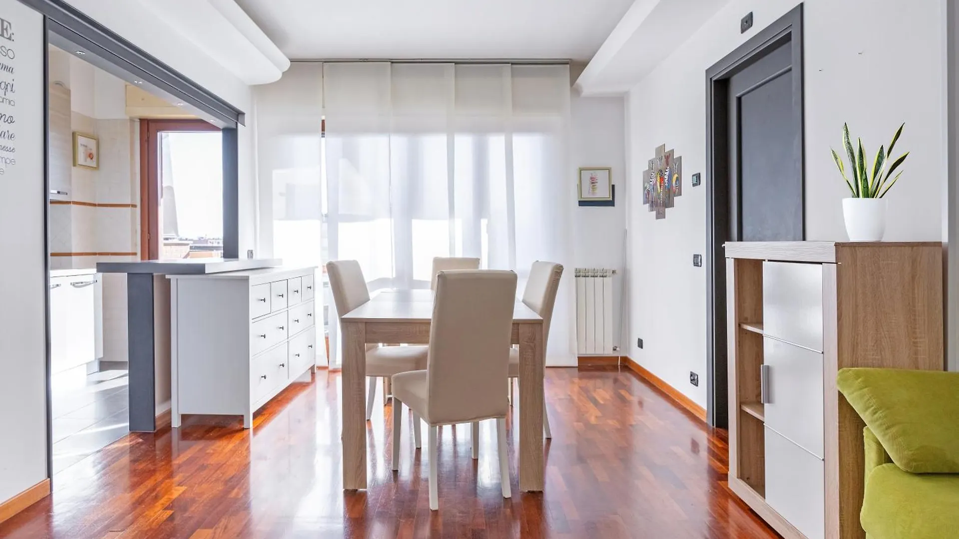 Leonardo Apartment Fiumicino